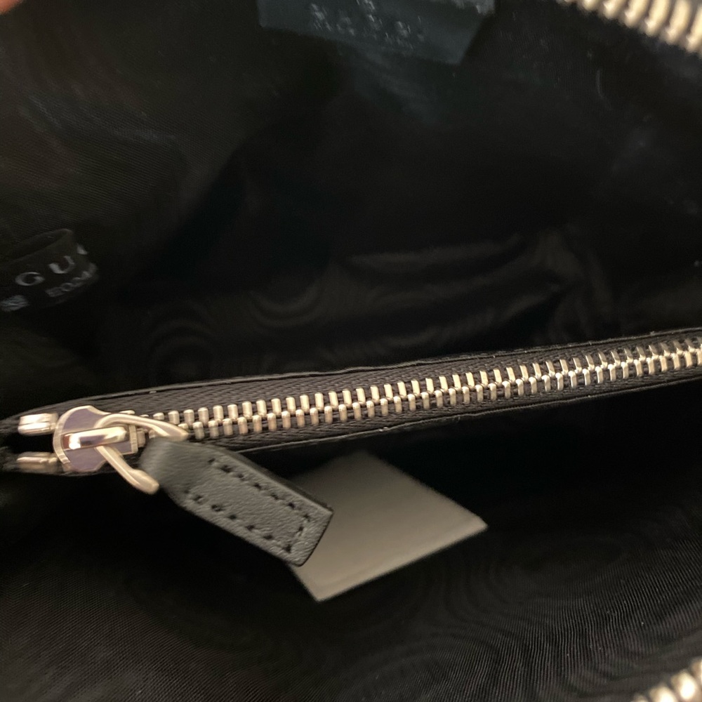 Gucci black small logo crossbody bag - Picture 9 of 11